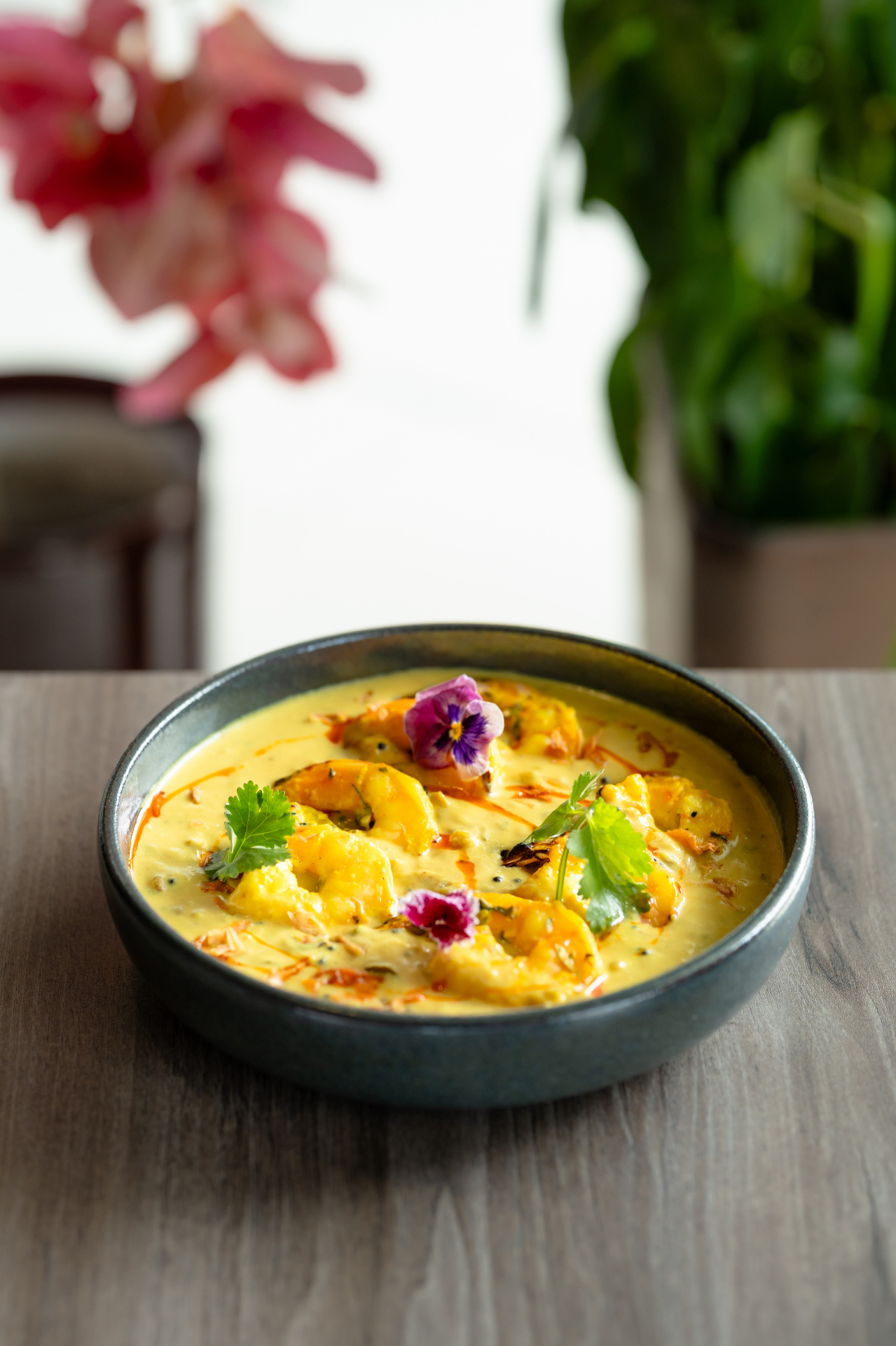 Creamy saffron curry